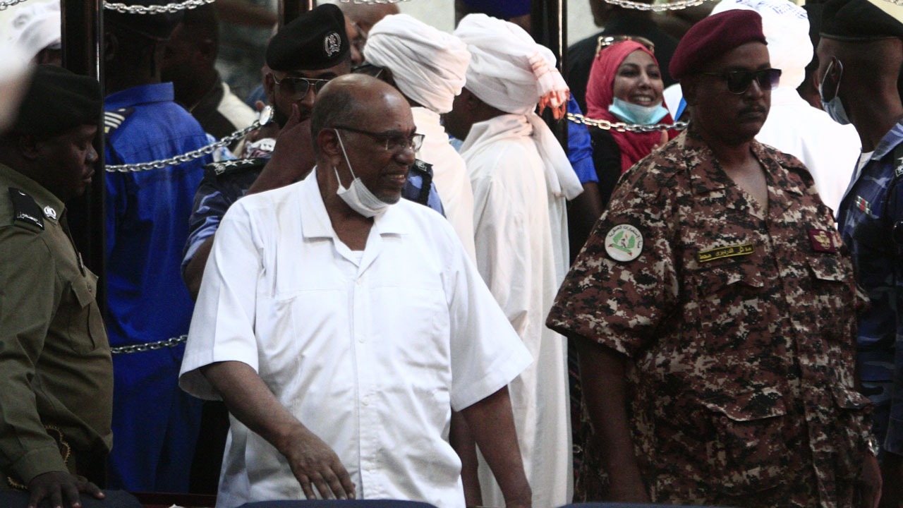 Bashir trial defence keeps up fire against Sudan prosecutor