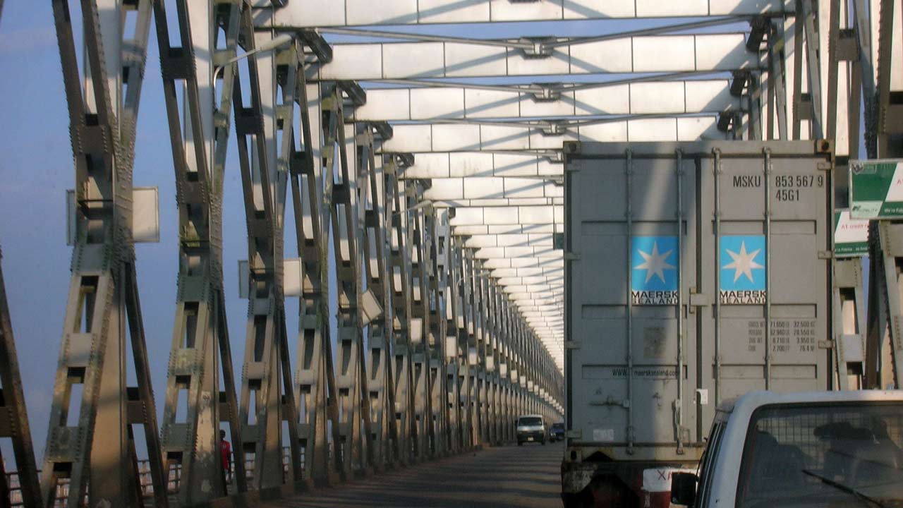 Fashola tour Second Niger Bridge opens today