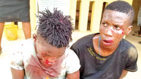Mob caught suspected armed robbers in Lagos
