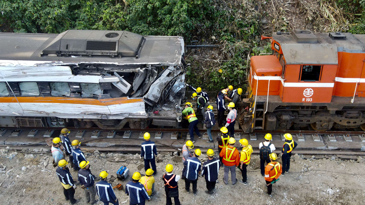 Taiwan train crash truck slid to tracks just a minute before hit