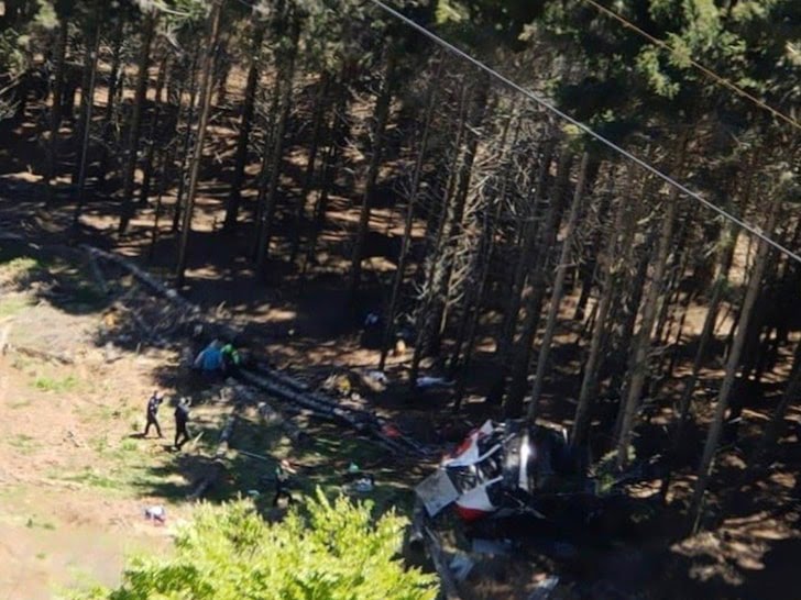 Italy cable car accident kills eight