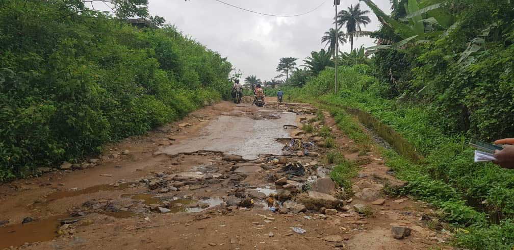 Ibadan residents seek Govt’s attention over Molete dilapidated road