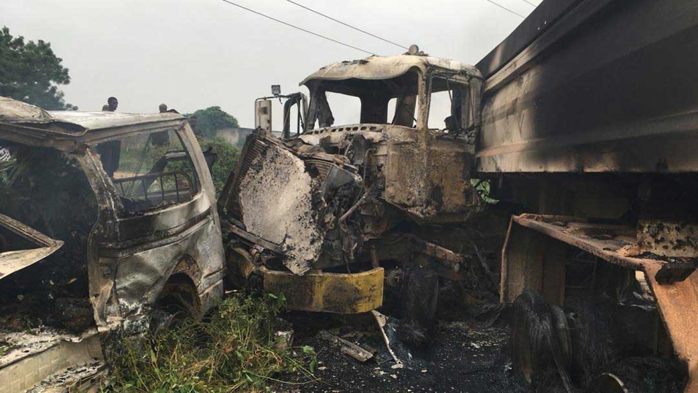 Epe: 16 passengers burnt, two rescued in auto crash