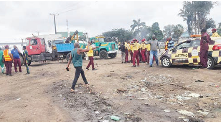 LASTMA, NPA demolishes Lagos port shanties, arrests hoodlums