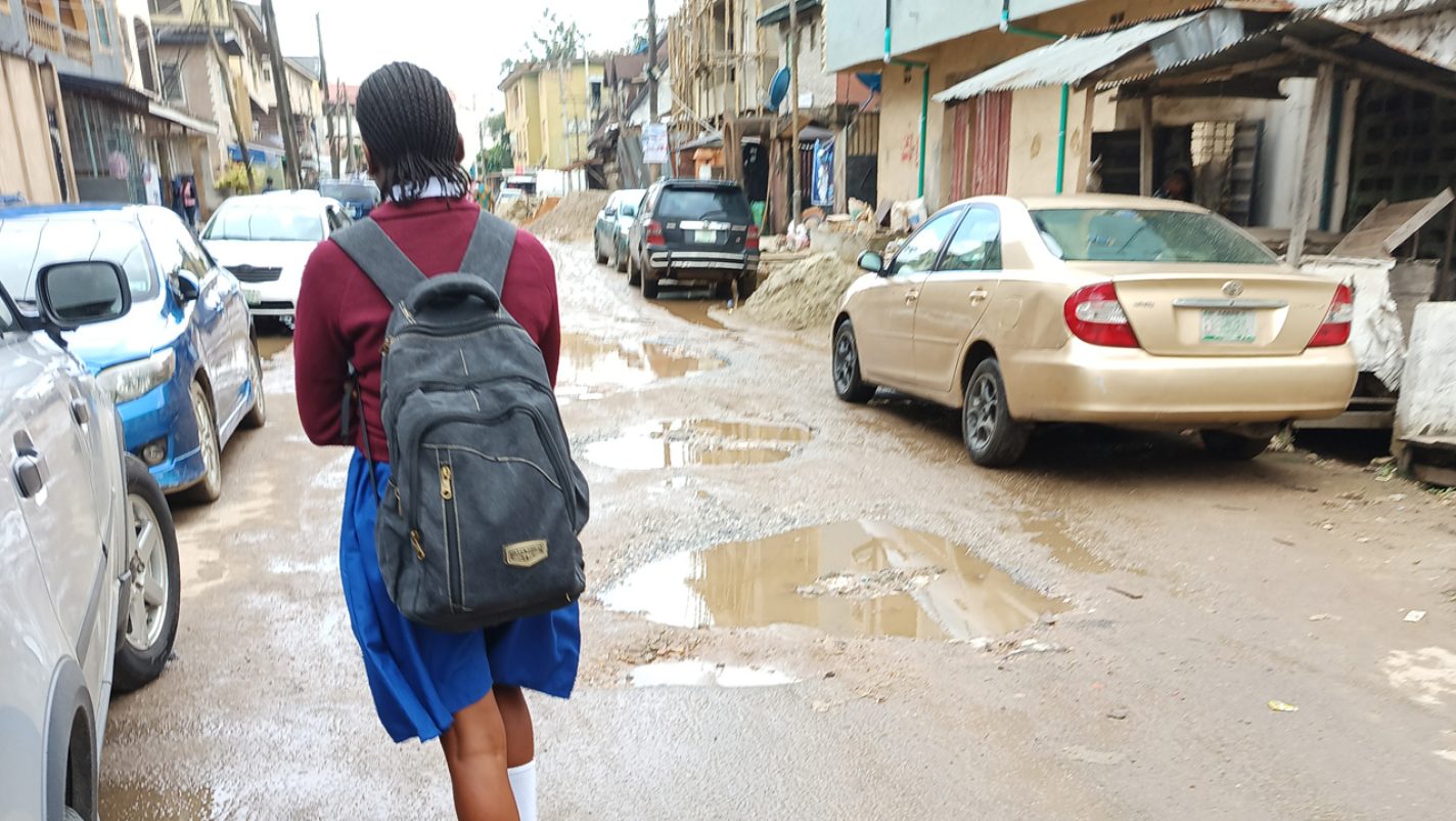 Markets, schools, houses without parking spaces compound traffic management in Lagos