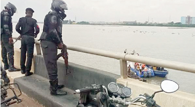 Man accused of stealing, commits suicide, jumps into Lagos Lagoon