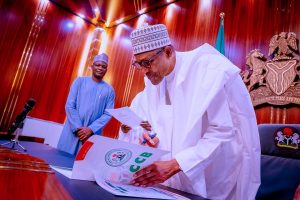 Buhari acknowledges asset declaration form from CCB