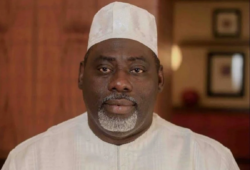 Sanwo-Olu coronates Oki as Ogboni Iduntafa, bless new palace