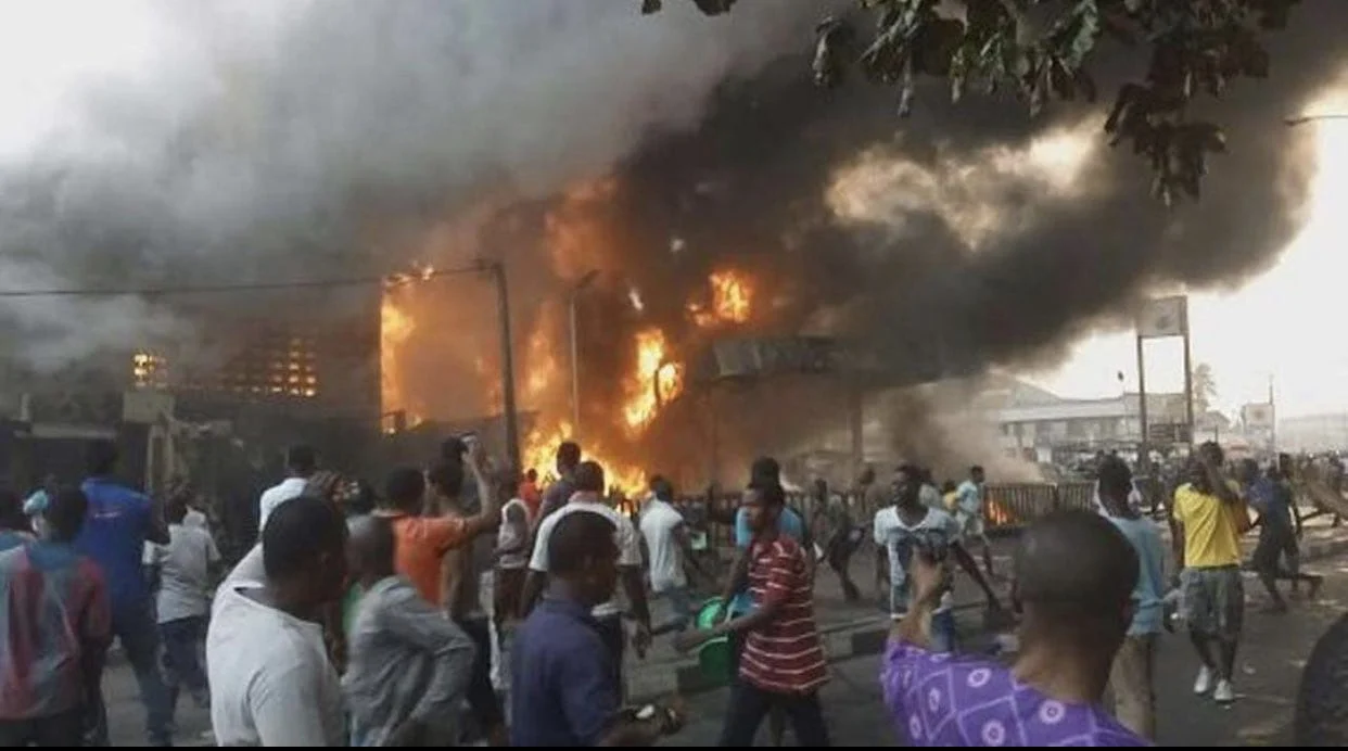 Fire outbreak in Amuwo Odofin Industrial Estate